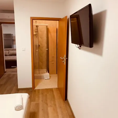 Sinus Apartman Апартаменты
